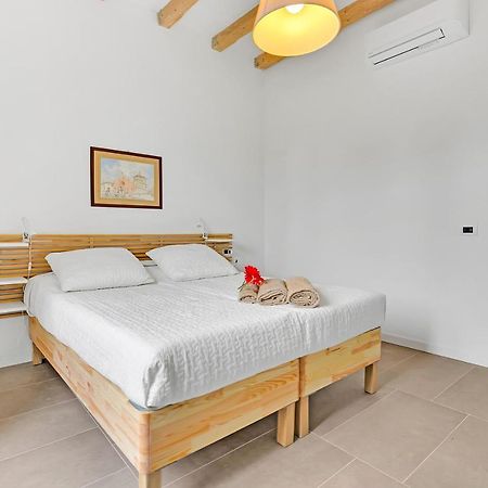 Alessia'S Flat- Naviglio Grande Apartment Buccinasco Exterior photo
